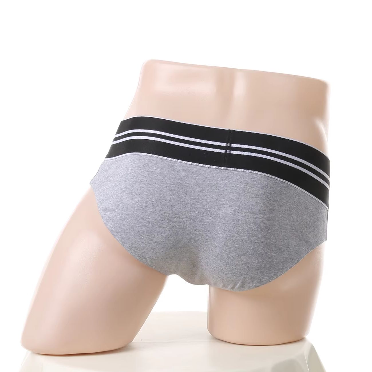 Herren-Slips mit Cockring-Loch – Wetsuit Men Bewertung und Preis